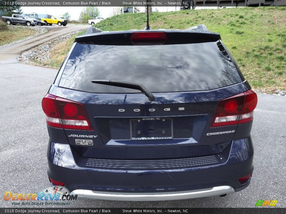 2018 Dodge Journey Crossroad Contusion Blue Pearl / Black Photo #8