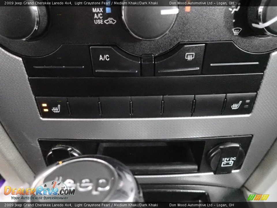 2009 Jeep Grand Cherokee Laredo 4x4 Light Graystone Pearl / Medium Khaki/Dark Khaki Photo #4