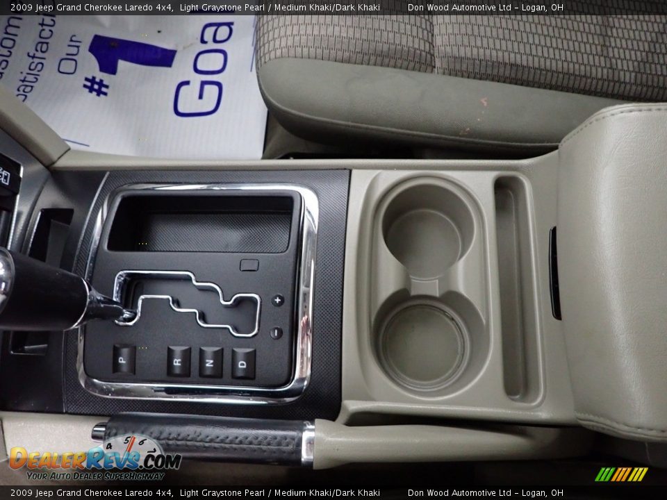 2009 Jeep Grand Cherokee Laredo 4x4 Light Graystone Pearl / Medium Khaki/Dark Khaki Photo #23