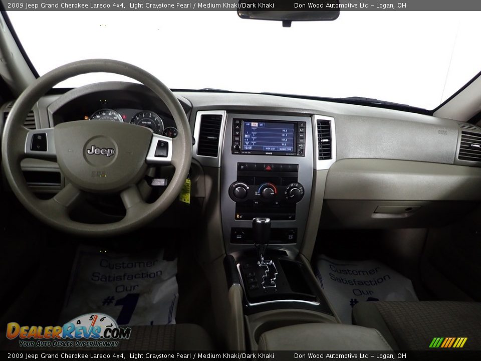 2009 Jeep Grand Cherokee Laredo 4x4 Light Graystone Pearl / Medium Khaki/Dark Khaki Photo #27