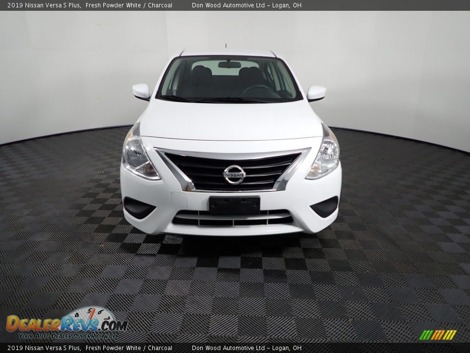 2019 Nissan Versa S Plus Fresh Powder White / Charcoal Photo #4