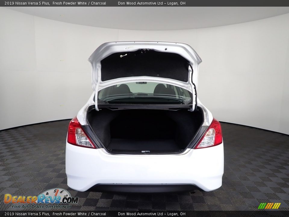 2019 Nissan Versa S Plus Fresh Powder White / Charcoal Photo #9