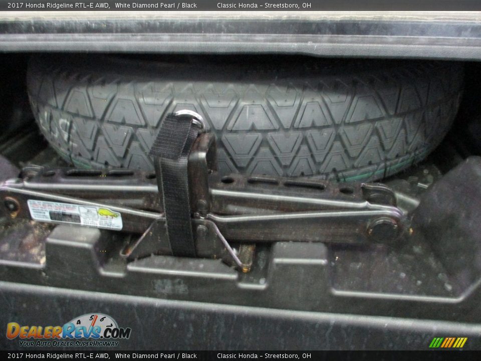 2017 Honda Ridgeline RTL-E AWD White Diamond Pearl / Black Photo #16