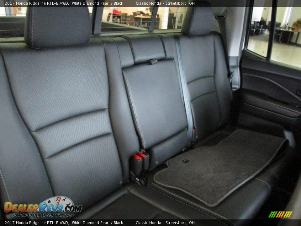 2017 Honda Ridgeline RTL-E AWD White Diamond Pearl / Black Photo #24