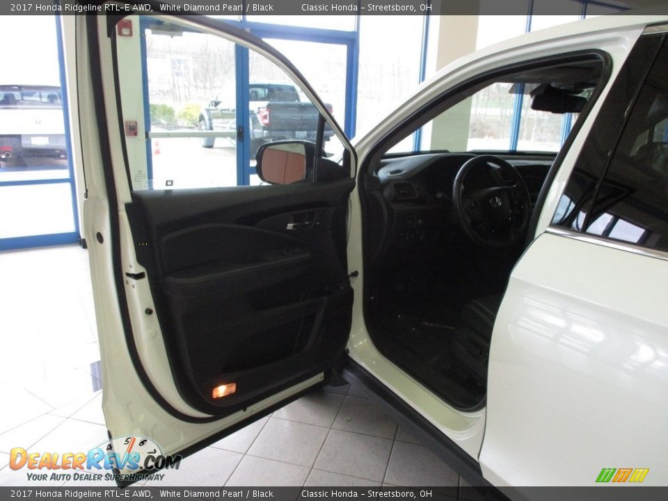 2017 Honda Ridgeline RTL-E AWD White Diamond Pearl / Black Photo #29
