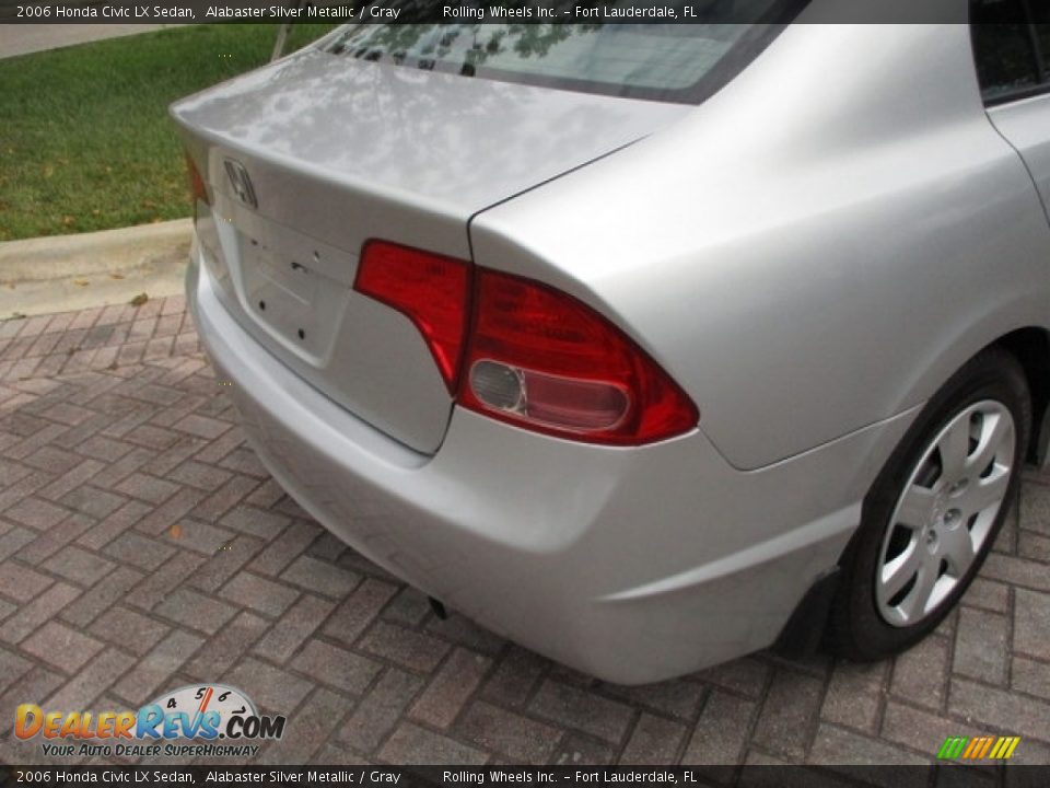 2006 Honda Civic LX Sedan Alabaster Silver Metallic / Gray Photo #17