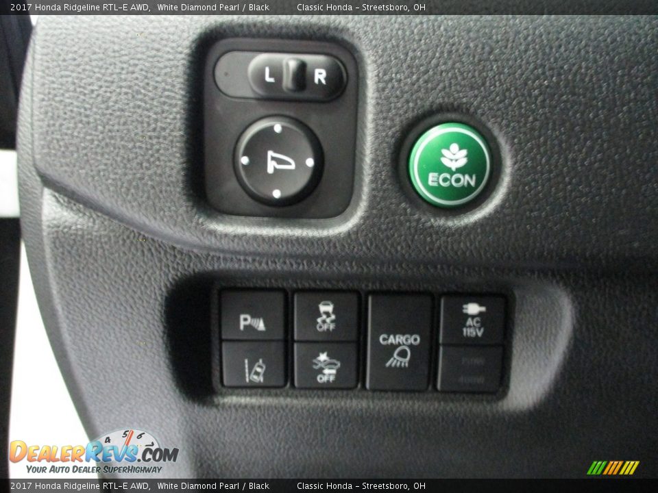 2017 Honda Ridgeline RTL-E AWD White Diamond Pearl / Black Photo #35