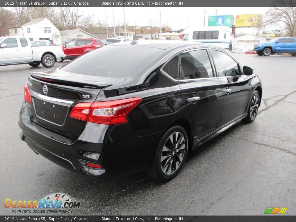 2019 Nissan Sentra SR Super Black / Charcoal Photo #4