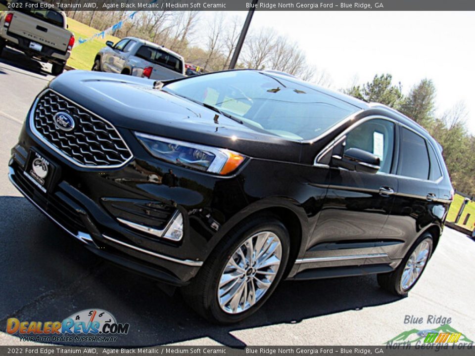 2022 Ford Edge Titanium AWD Agate Black Metallic / Medium Soft Ceramic Photo #24