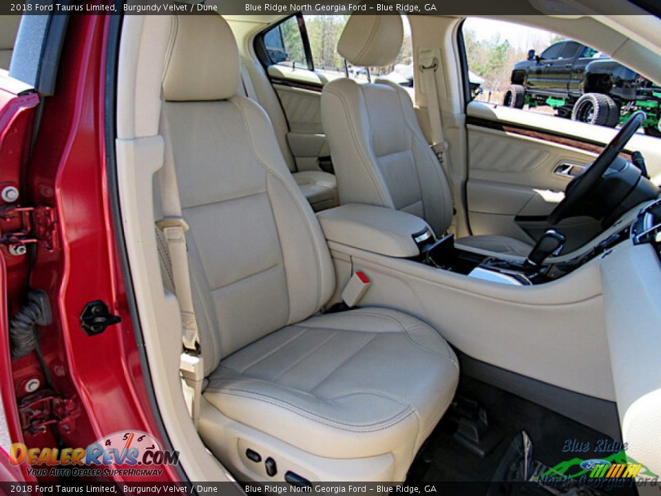 2018 Ford Taurus Limited Burgundy Velvet / Dune Photo #12