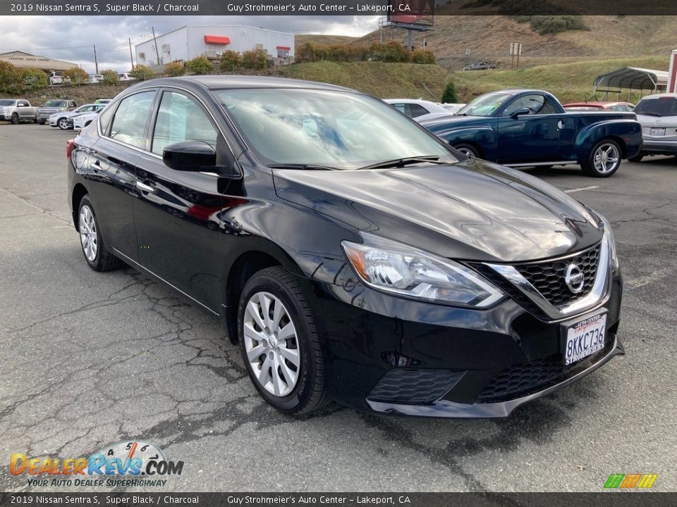 2019 Nissan Sentra S Super Black / Charcoal Photo #1