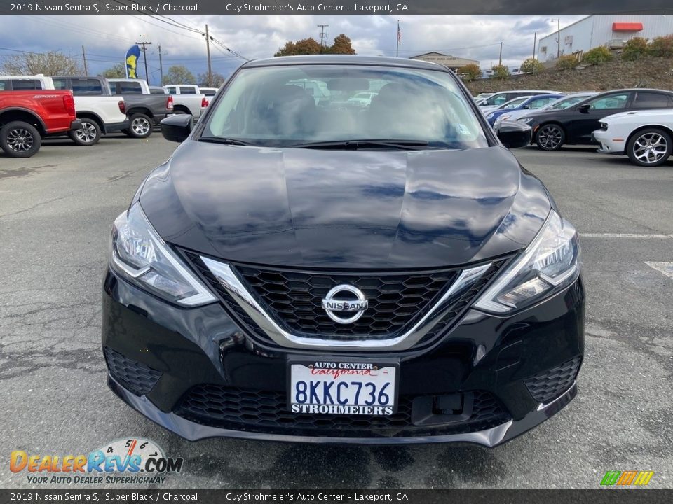 2019 Nissan Sentra S Super Black / Charcoal Photo #2