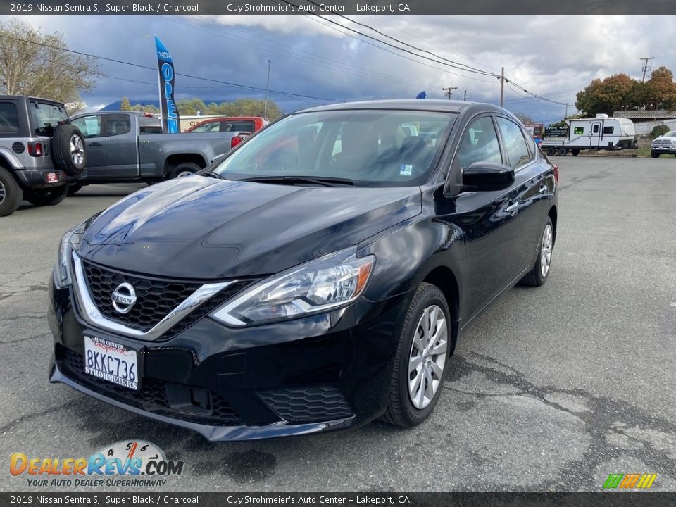 2019 Nissan Sentra S Super Black / Charcoal Photo #3