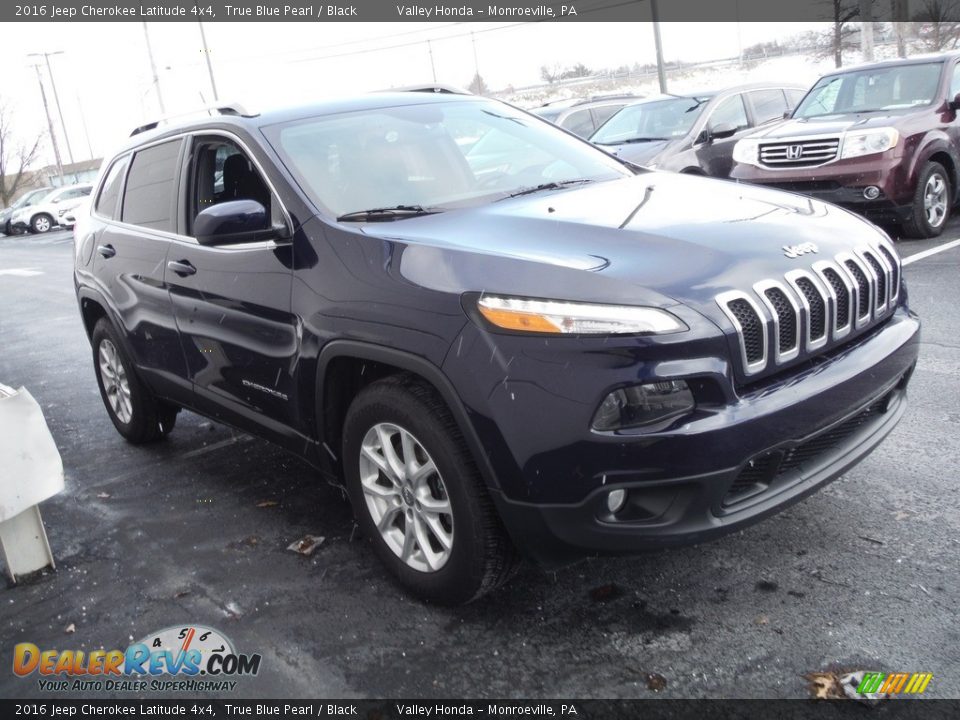 2016 Jeep Cherokee Latitude 4x4 True Blue Pearl / Black Photo #5