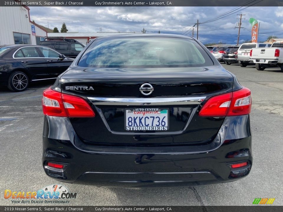 2019 Nissan Sentra S Super Black / Charcoal Photo #6