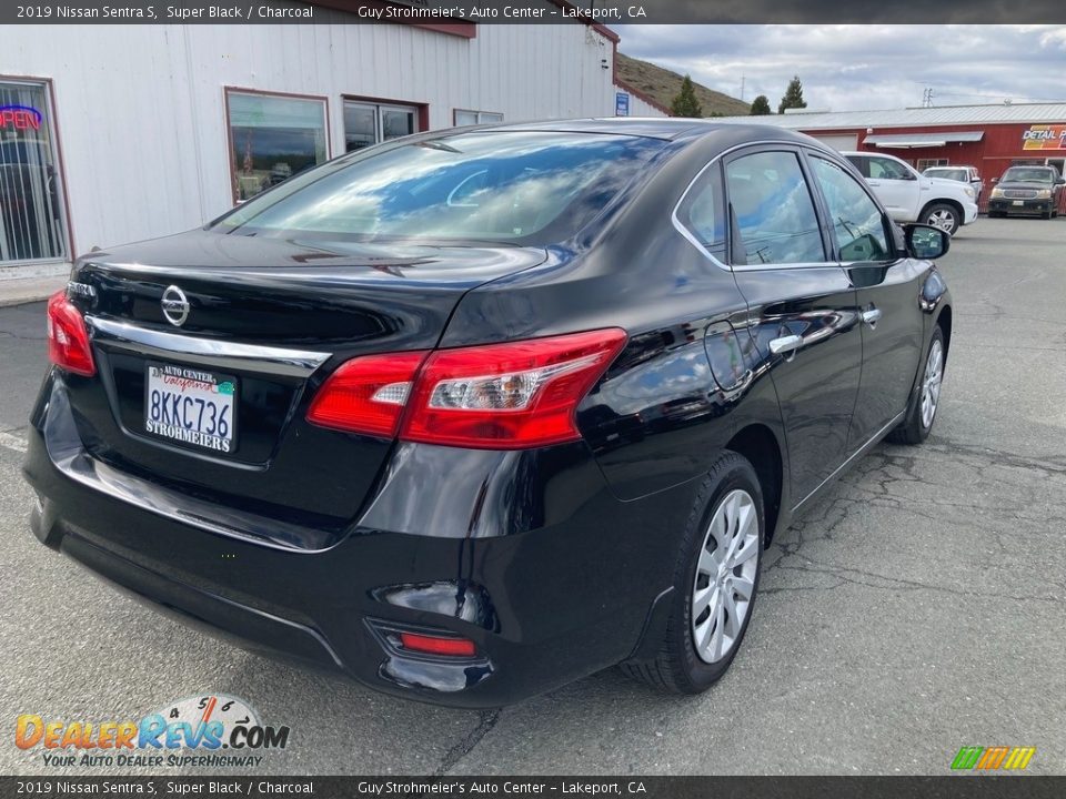 2019 Nissan Sentra S Super Black / Charcoal Photo #7