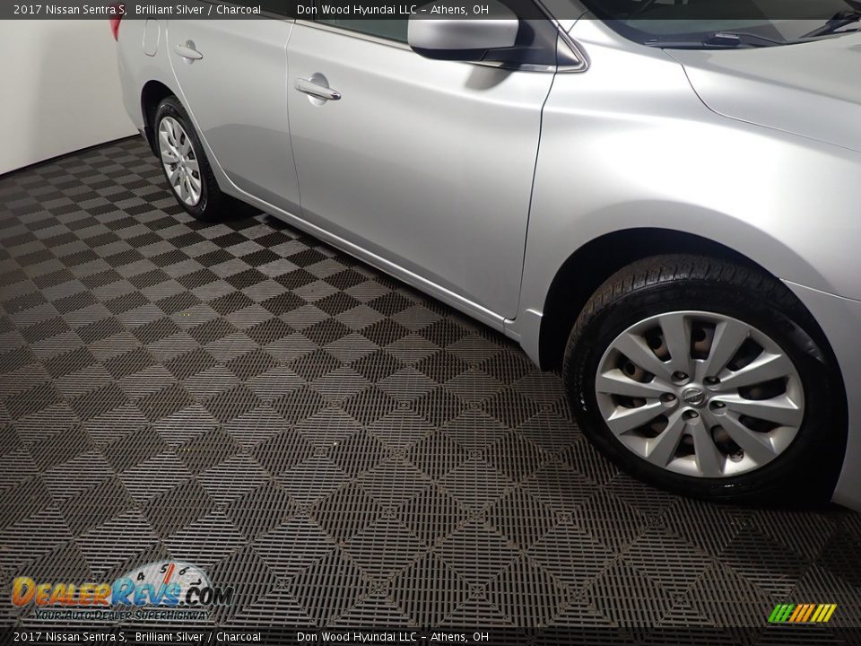 2017 Nissan Sentra S Brilliant Silver / Charcoal Photo #4