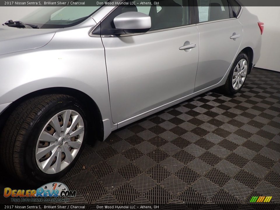 2017 Nissan Sentra S Brilliant Silver / Charcoal Photo #8