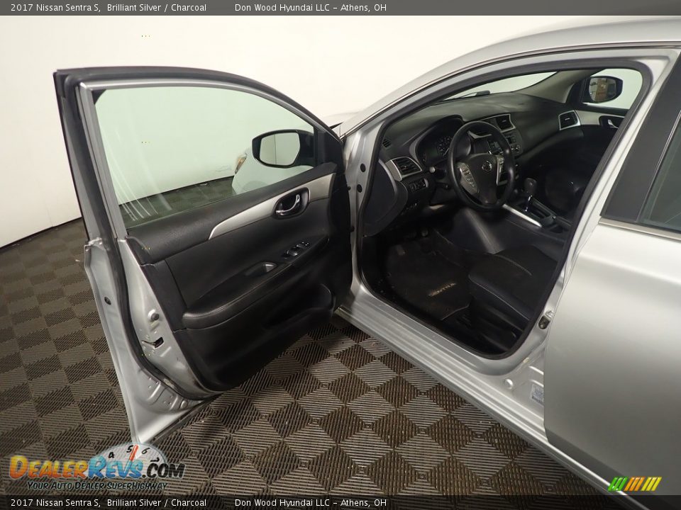 2017 Nissan Sentra S Brilliant Silver / Charcoal Photo #18