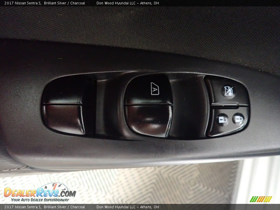 2017 Nissan Sentra S Brilliant Silver / Charcoal Photo #19