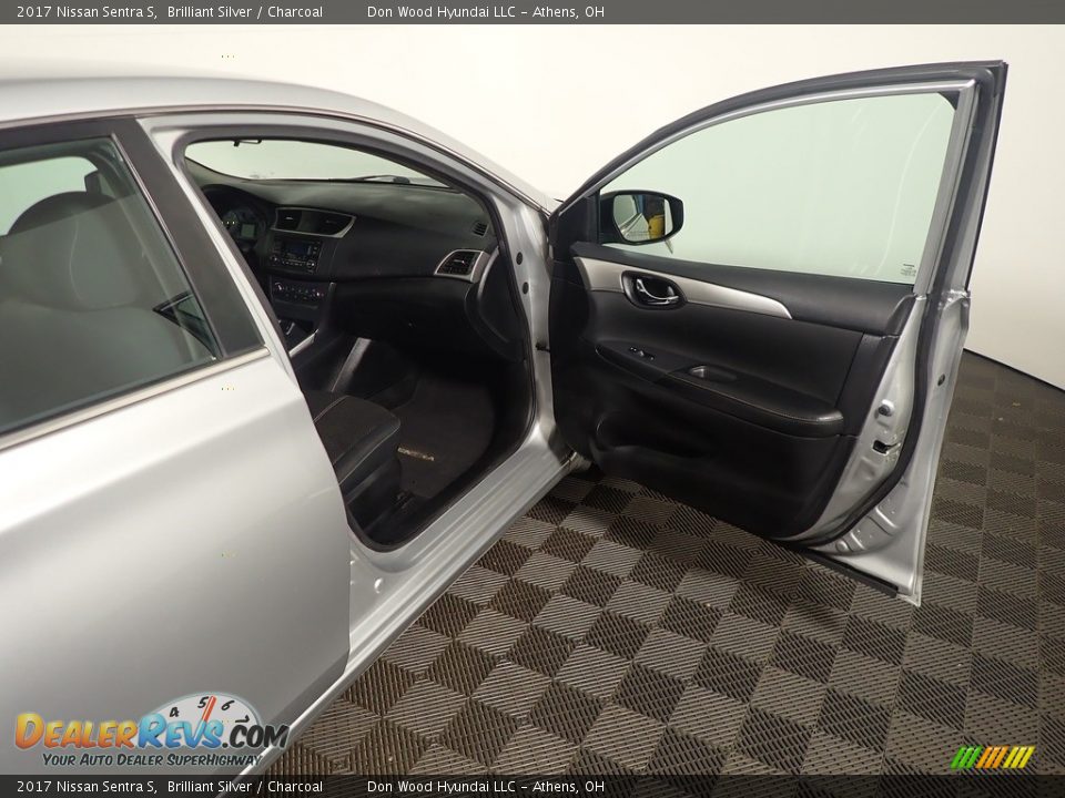2017 Nissan Sentra S Brilliant Silver / Charcoal Photo #28