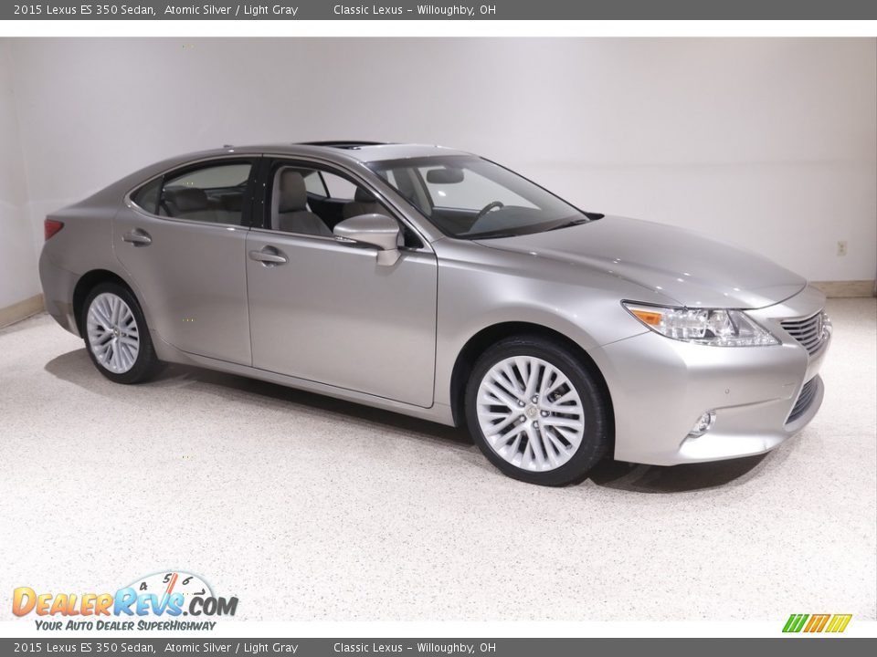 Front 3/4 View of 2015 Lexus ES 350 Sedan Photo #1