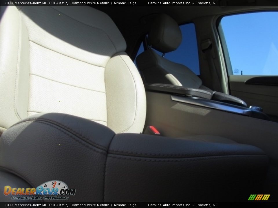 2014 Mercedes-Benz ML 350 4Matic Diamond White Metallic / Almond Beige Photo #23