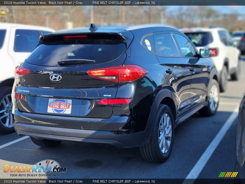 2019 Hyundai Tucson Value Black Noir Pearl / Gray Photo #2