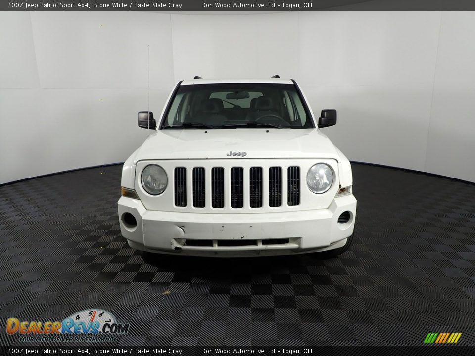 2007 Jeep Patriot Sport 4x4 Stone White / Pastel Slate Gray Photo #2