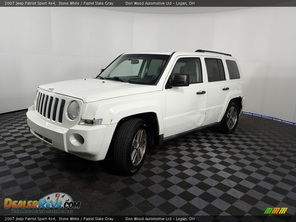 2007 Jeep Patriot Sport 4x4 Stone White / Pastel Slate Gray Photo #3