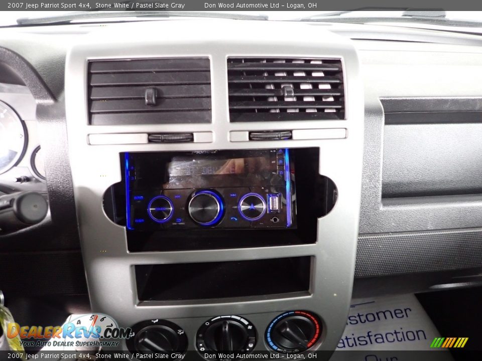 2007 Jeep Patriot Sport 4x4 Stone White / Pastel Slate Gray Photo #13
