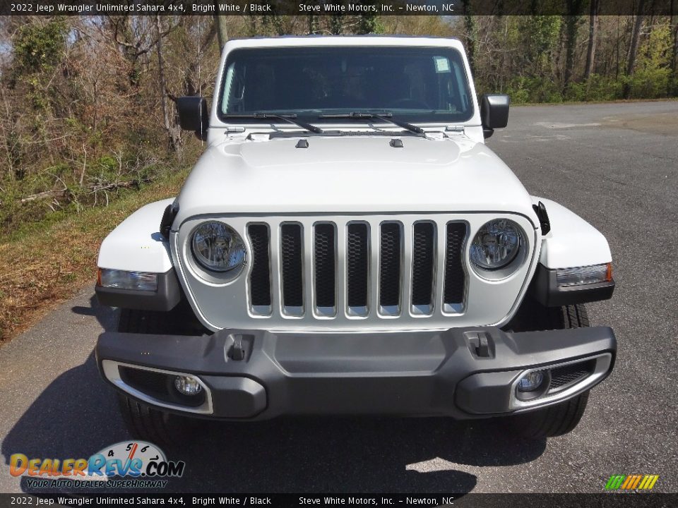 2022 Jeep Wrangler Unlimited Sahara 4x4 Bright White / Black Photo #3