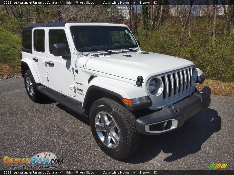 2022 Jeep Wrangler Unlimited Sahara 4x4 Bright White / Black Photo #4