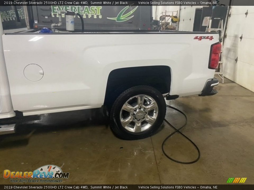 2019 Chevrolet Silverado 2500HD LTZ Crew Cab 4WD Summit White / Jet Black Photo #5