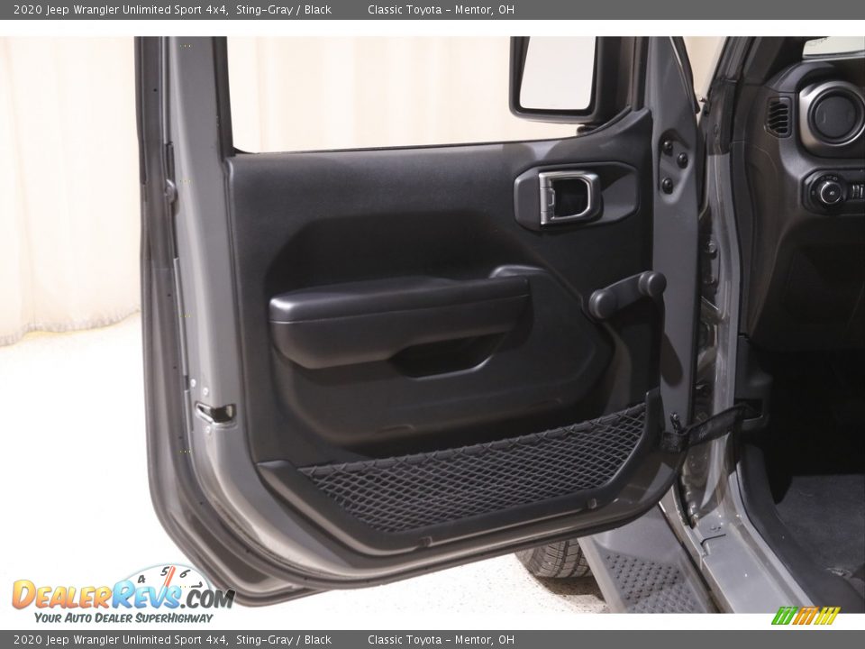 2020 Jeep Wrangler Unlimited Sport 4x4 Sting-Gray / Black Photo #4
