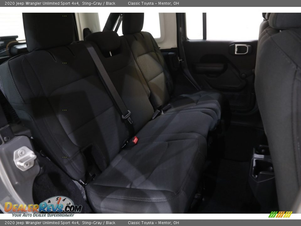 2020 Jeep Wrangler Unlimited Sport 4x4 Sting-Gray / Black Photo #15
