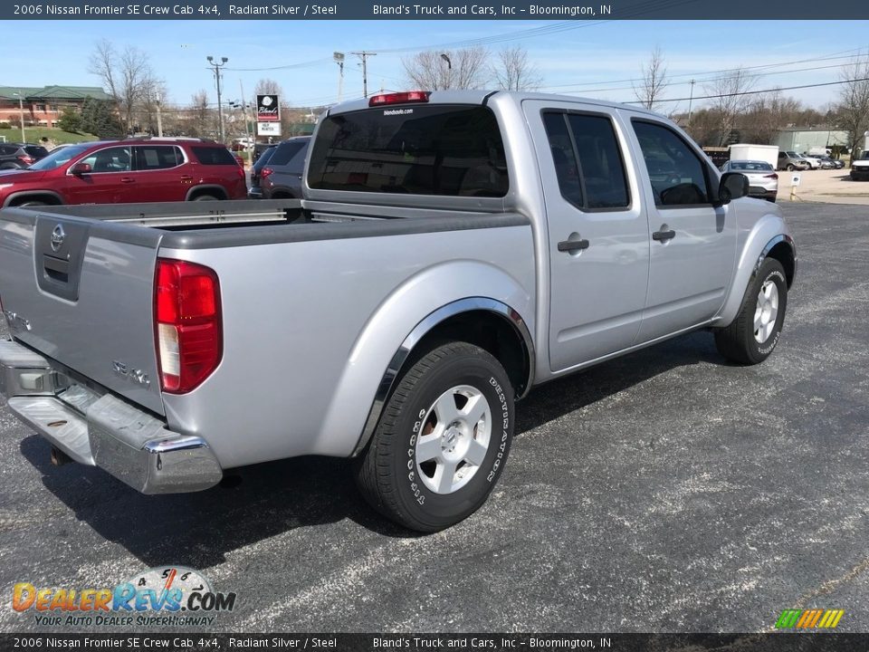 2006 Nissan Frontier SE Crew Cab 4x4 Radiant Silver / Steel Photo #6