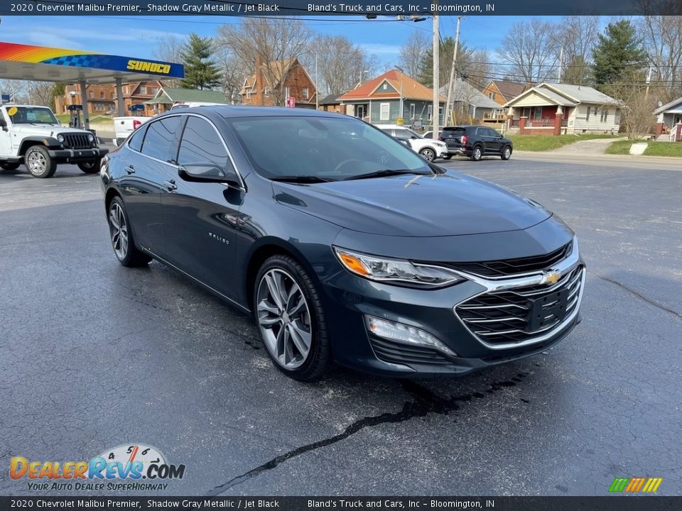 Front 3/4 View of 2020 Chevrolet Malibu Premier Photo #5