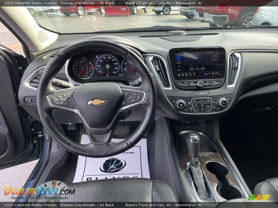 Dashboard of 2020 Chevrolet Malibu Premier Photo #10