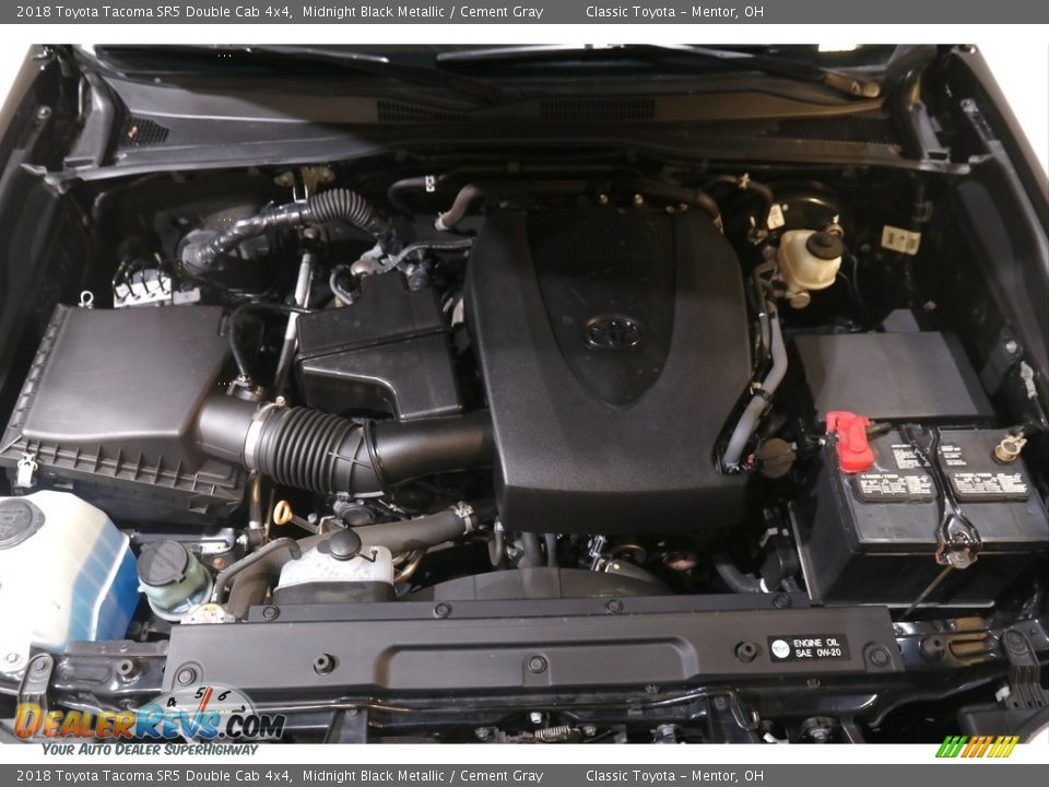 2018 Toyota Tacoma SR5 Double Cab 4x4 Midnight Black Metallic / Cement Gray Photo #18