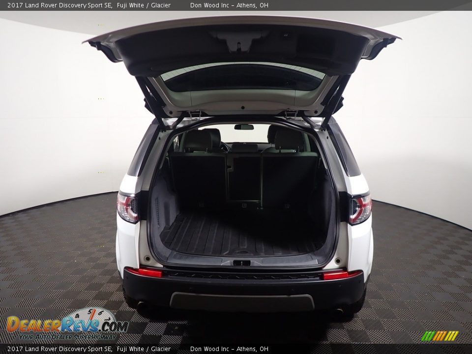 2017 Land Rover Discovery Sport SE Fuji White / Glacier Photo #15