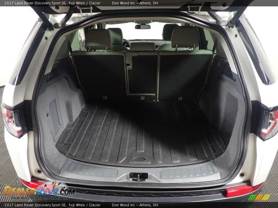 2017 Land Rover Discovery Sport SE Fuji White / Glacier Photo #17