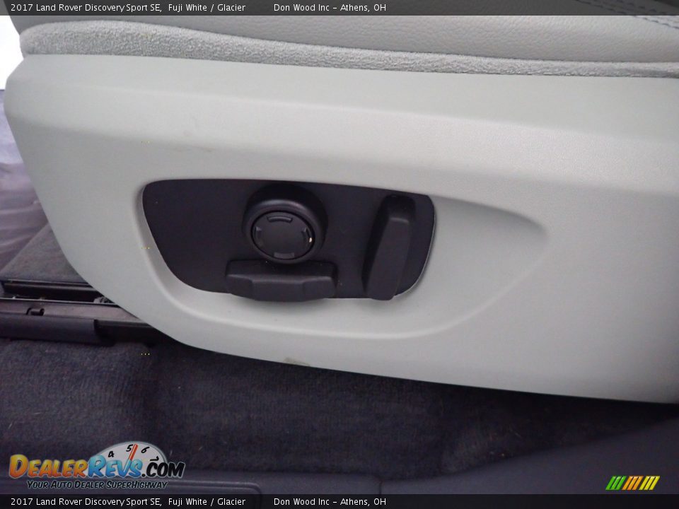 2017 Land Rover Discovery Sport SE Fuji White / Glacier Photo #25
