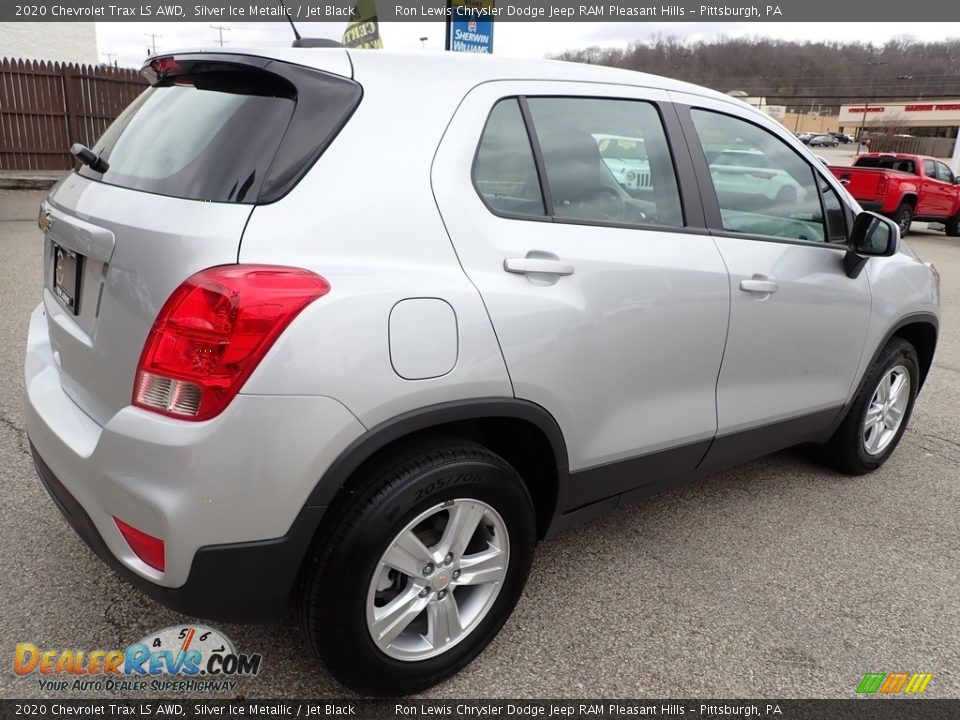 2020 Chevrolet Trax LS AWD Silver Ice Metallic / Jet Black Photo #6