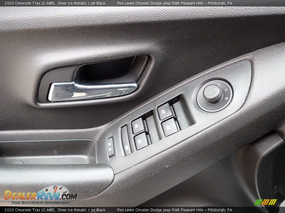 2020 Chevrolet Trax LS AWD Silver Ice Metallic / Jet Black Photo #14