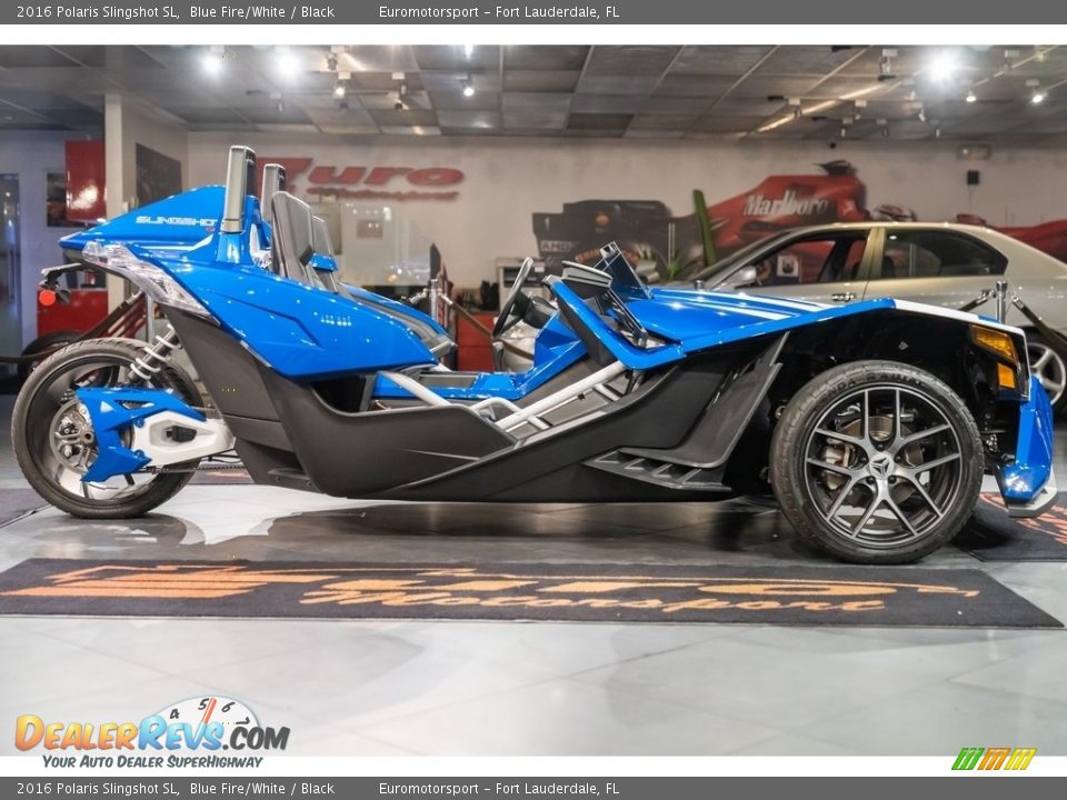 Blue Fire/White 2016 Polaris Slingshot SL Photo #6
