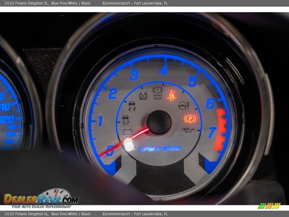 2016 Polaris Slingshot SL Gauges Photo #23