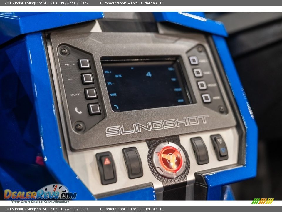 Controls of 2016 Polaris Slingshot SL Photo #34