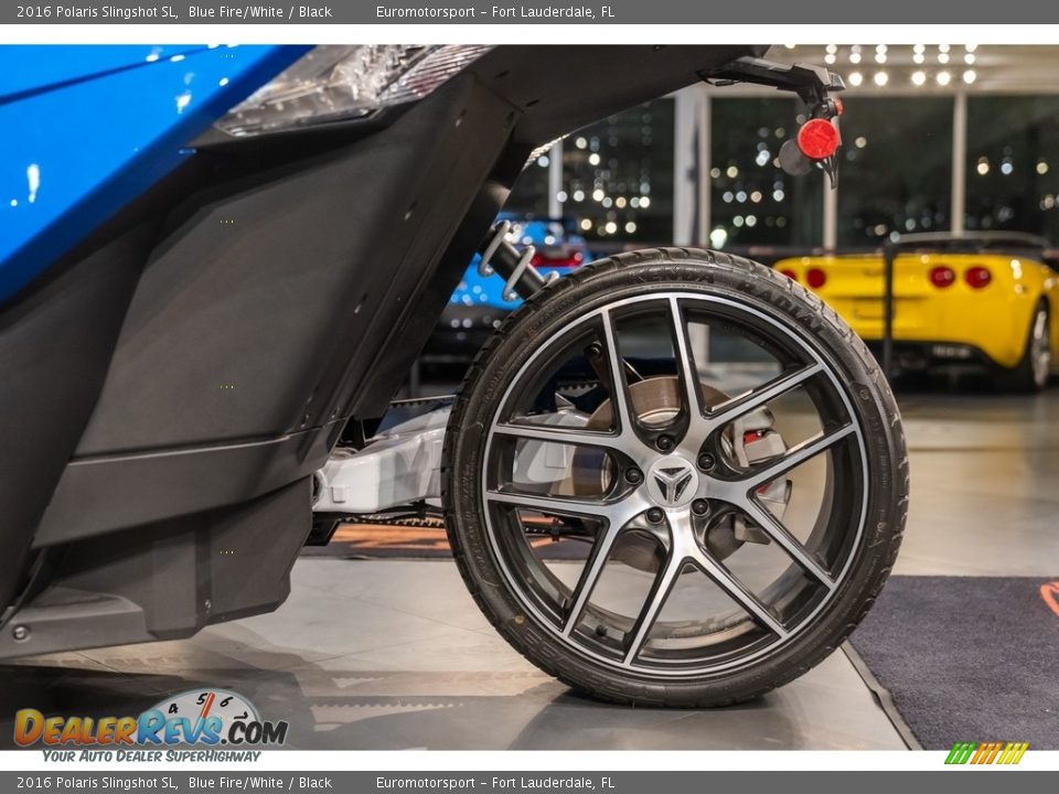 2016 Polaris Slingshot SL Wheel Photo #35