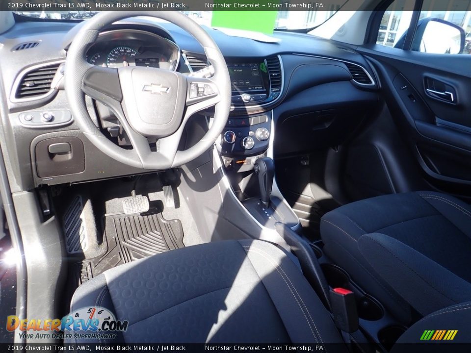 2019 Chevrolet Trax LS AWD Mosaic Black Metallic / Jet Black Photo #22